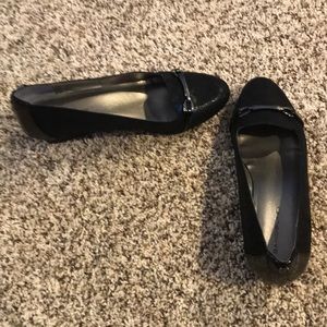 Black bandolino wedges